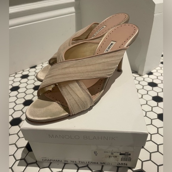 Tulle manolo blahnik size 38.5 - Picture 2 of 6